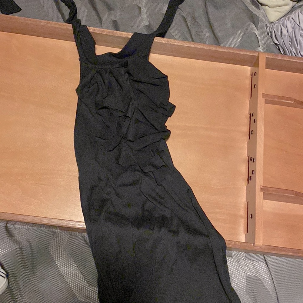 Ruffle halter